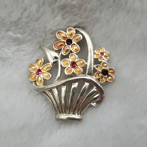 AAI Silvertone Floral Basket Brooch - Picture 6 of 6